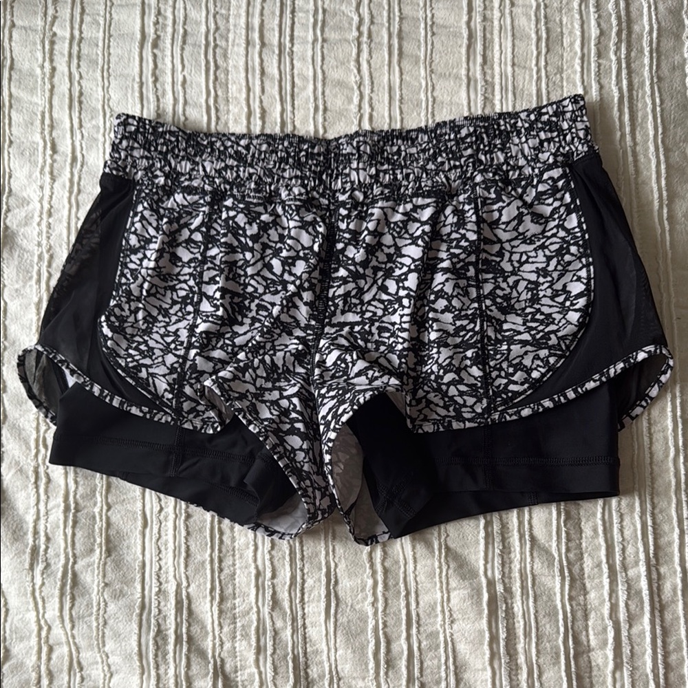 Women's lululemon hotty hot shorts
